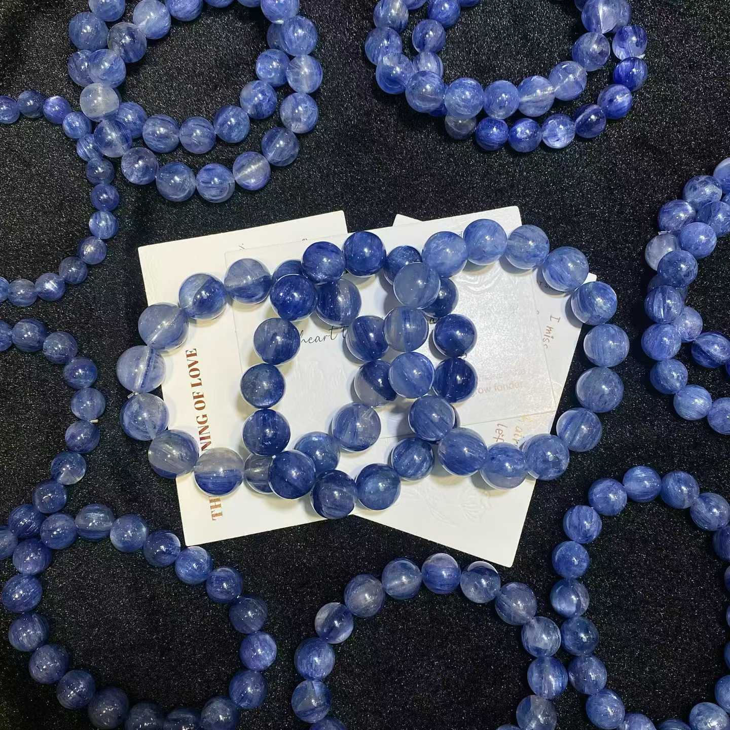 Flowing Flower Blue Crystal Beaded Necklace